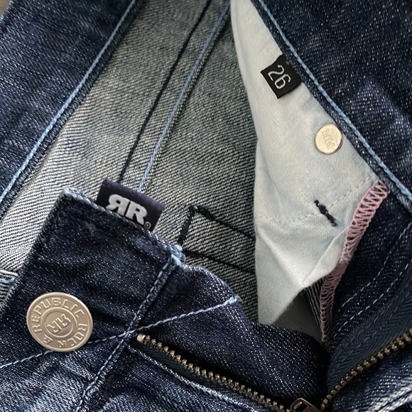 Rock & Republic Chrissy Crop Jeans. Size 26 - Picture 6 of 6